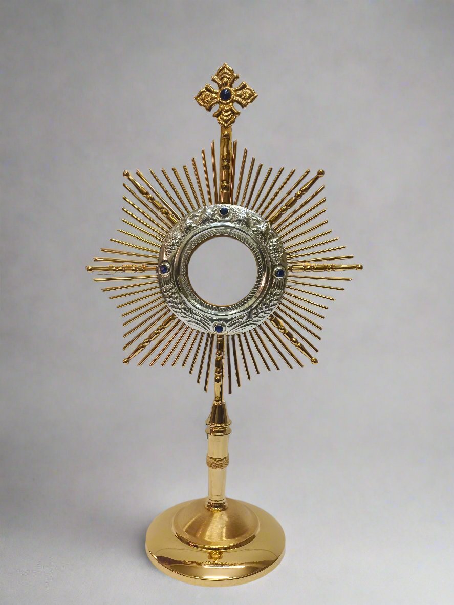 Monstrance - MON240