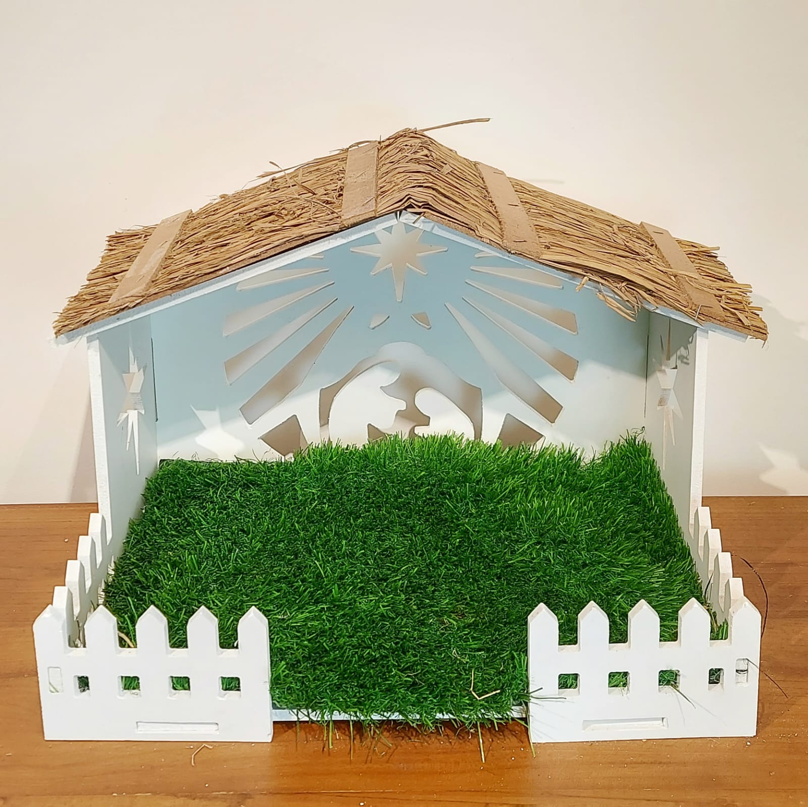 Budget MDF Crib House with Grass bed & Straw