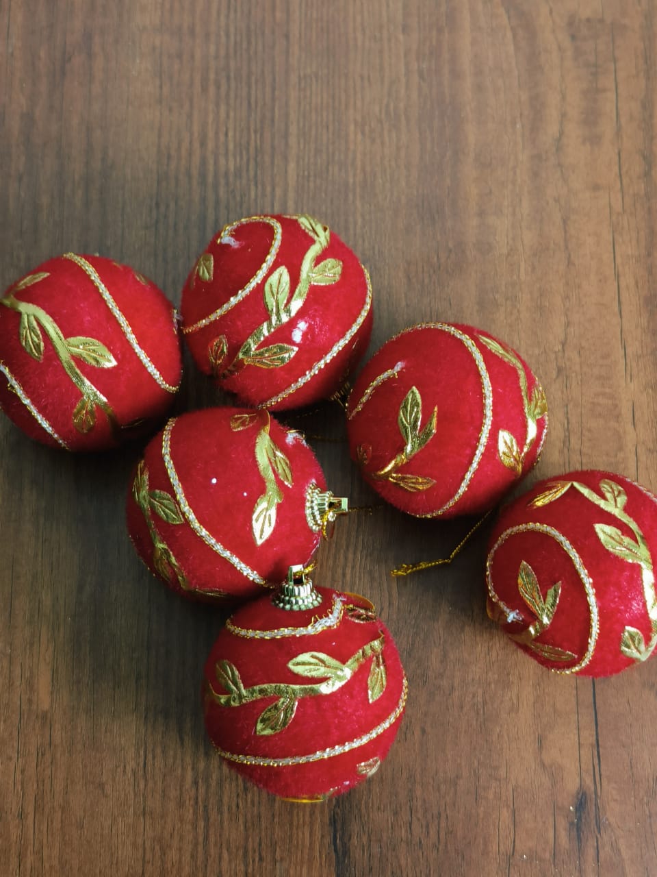 Velet Red & Gold Balls (12 Nos) | 6cm